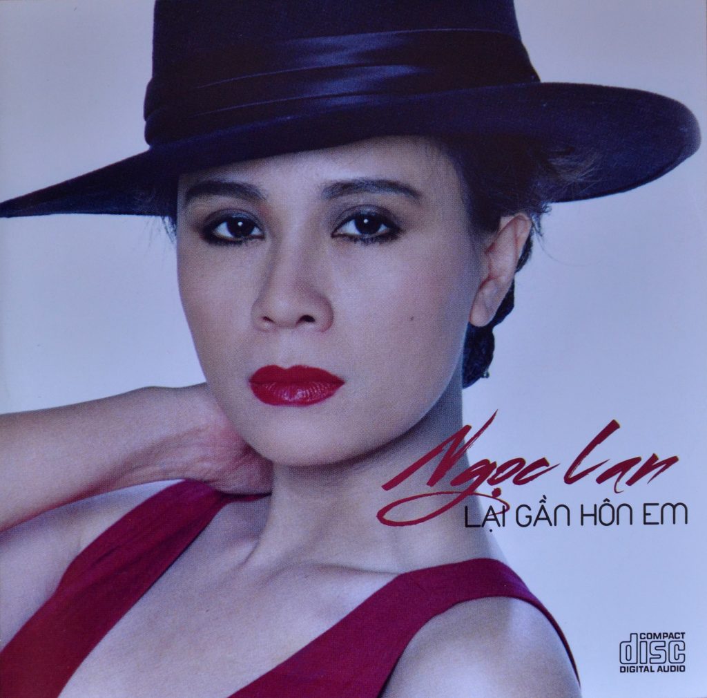 Album Lại Gần Hôn Em Album Lại Gần Hôn Em